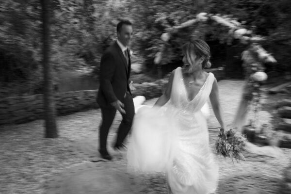 Reportaje de boda en Moli l'Abad Boda en Molí l’Abad: una celebración entre naturaleza, emoción y fiesta en la Tinença de Benifassà