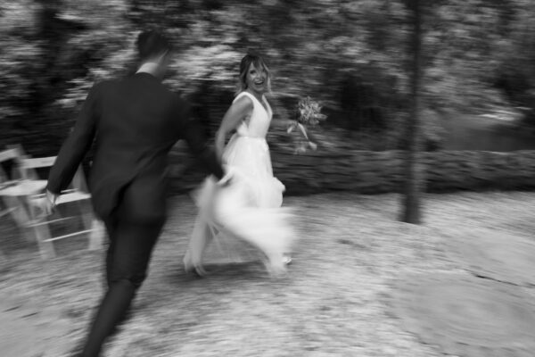 Reportaje de boda en Moli l'Abad Boda en Molí l’Abad: una celebración entre naturaleza, emoción y fiesta en la Tinença de Benifassà